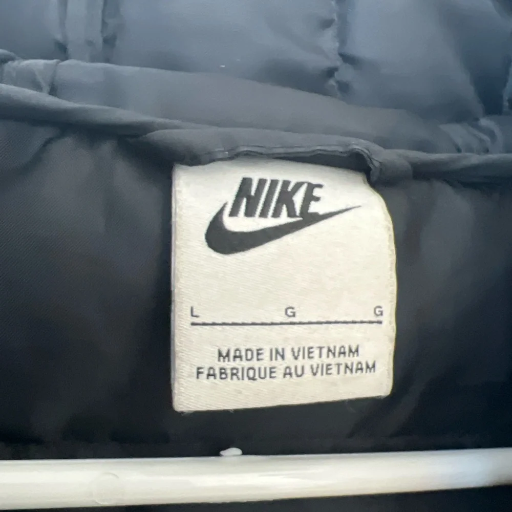 Nike Kids Charcoal Puffer Jacket - Picture 2 of 3